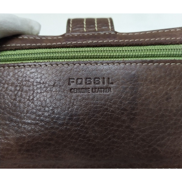 Fossil Brown Leather Credit Card ID Window Bifold Wallet - Picture 13 of 16